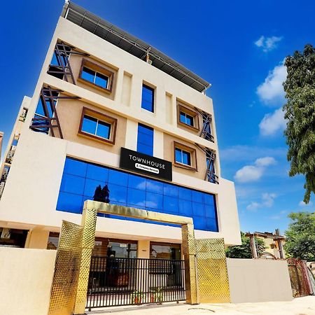 Super Townhouse Hoshangabad Road Near Aashima Mall Samarda Kaliasot Bagian luar foto