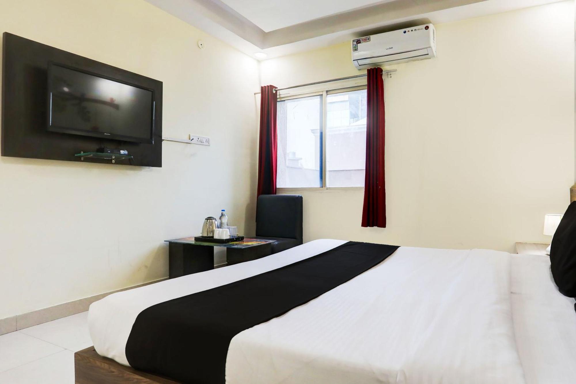 Super Townhouse Hoshangabad Road Near Aashima Mall Samarda Kaliasot Bagian luar foto